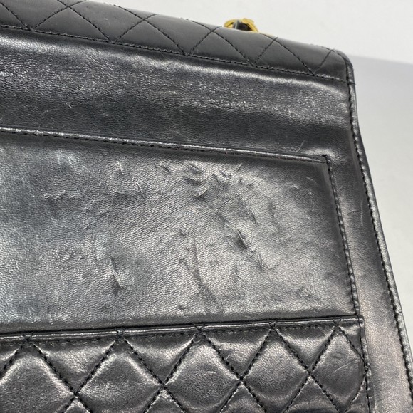 CHANEL Black Lambskin Leather Shoulder Bag - Picture 8 of 13